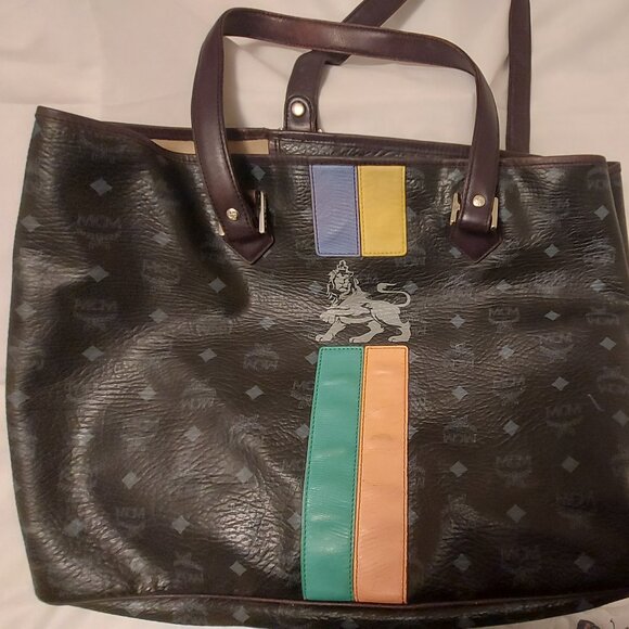 MCM Princess Lion Shopper tote - Picture 1 of 12